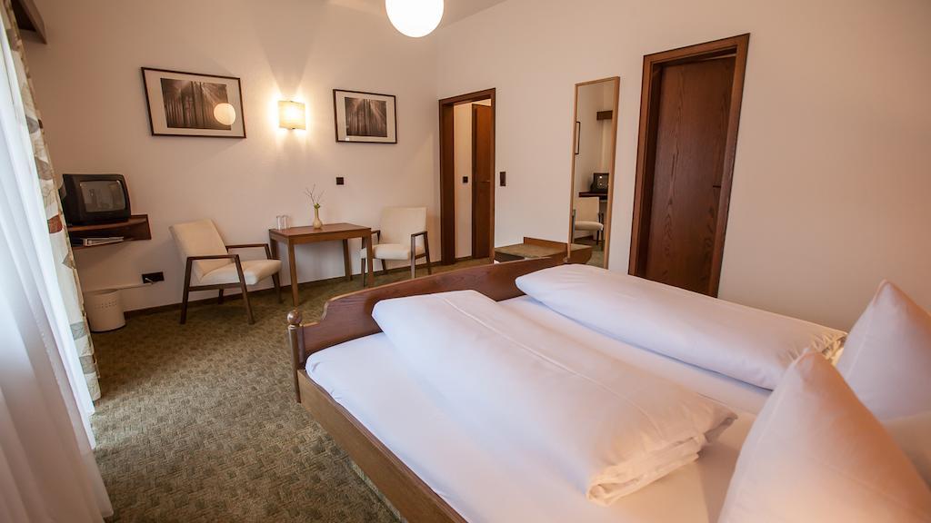 Gasthaus Zum Hirsch Gutach Kamer foto