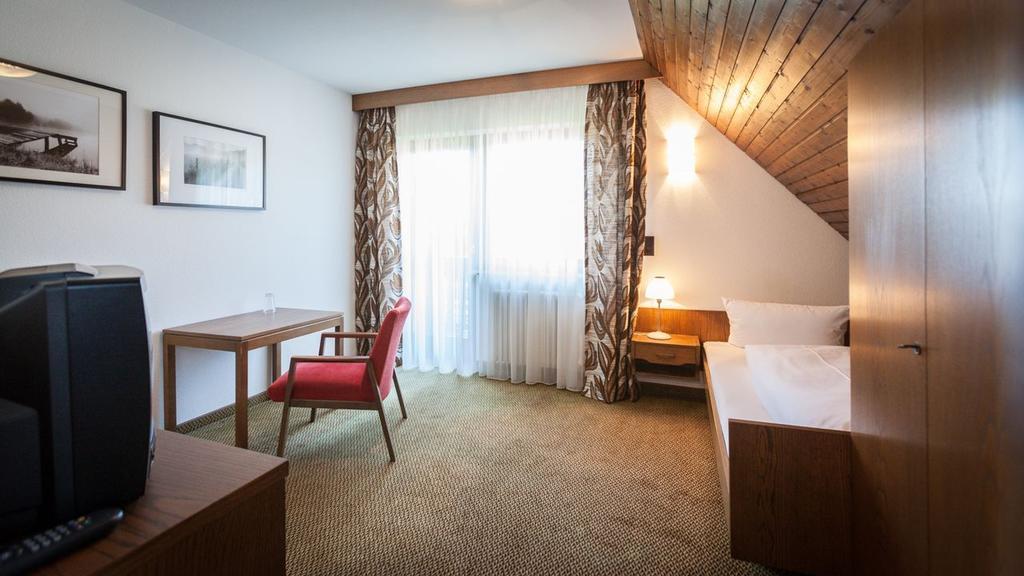 Gasthaus Zum Hirsch Gutach Kamer foto